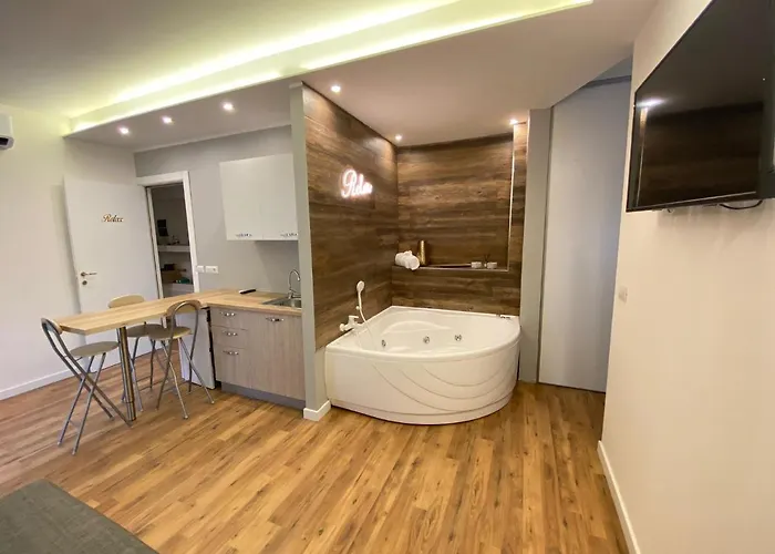 B&B Stadium Room & Suite